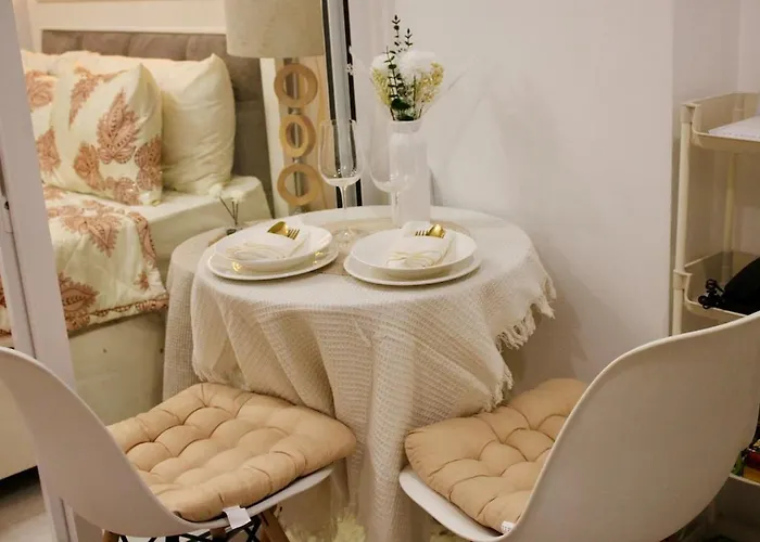Casa Neutra - A Cozy Retreat In Apartamento